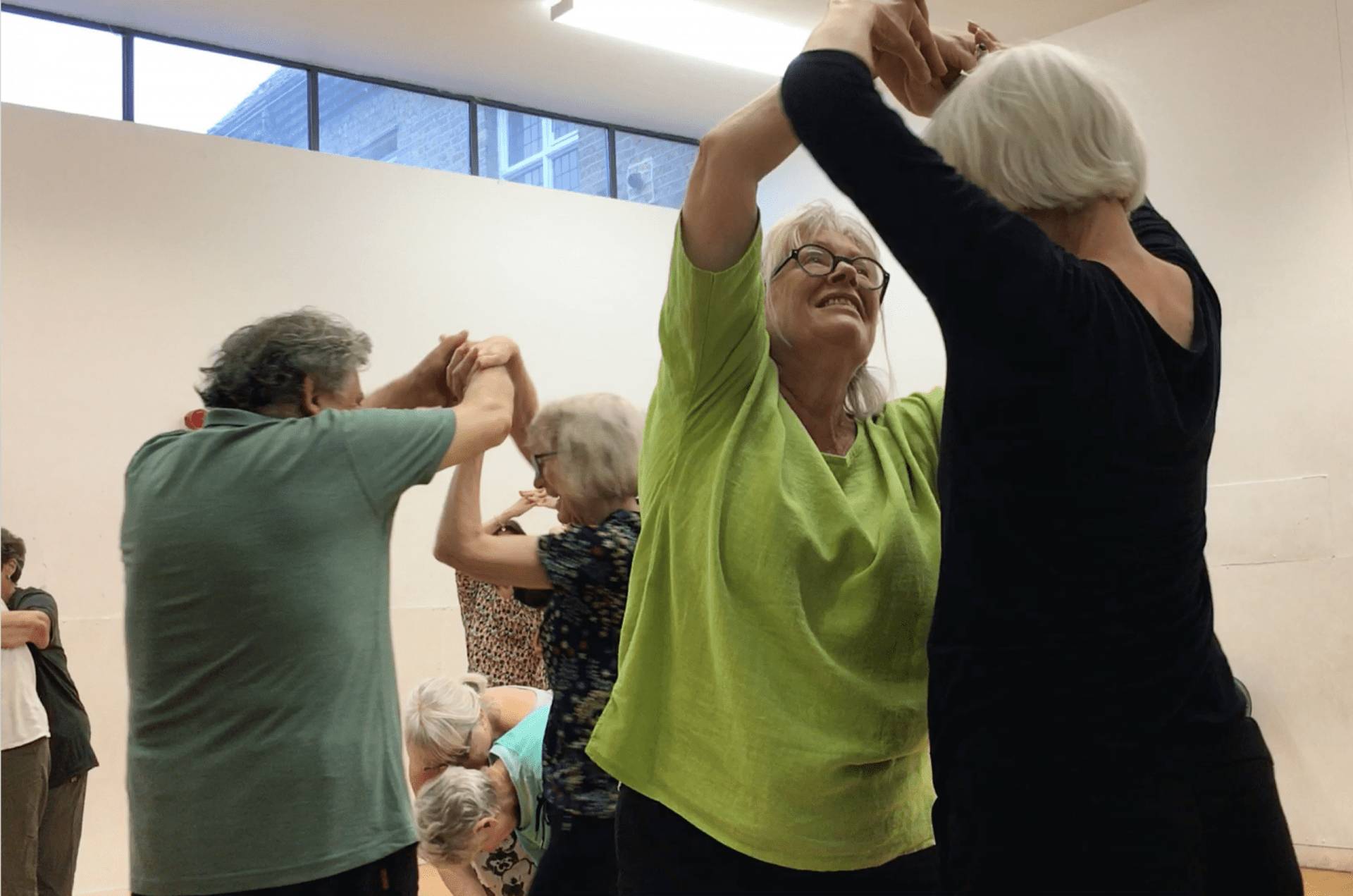 Fluid Boundaries – community contemporary dance performances responding to architectural landmarks.